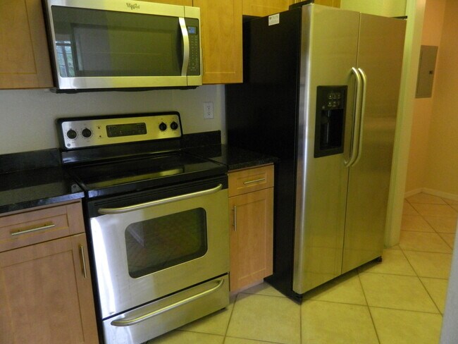 Foto del edificio - 6418 Emerald Dunes Dr