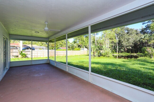 Foto del edificio - ***GREAT LOCATION LOGAN WOODS***OVERSIZED ...