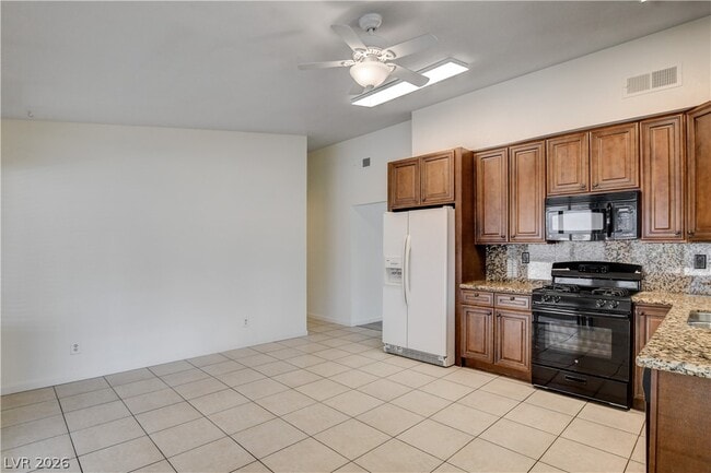 Building Photo - 2085 Wagonwheel Ave