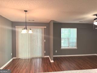 Foto del edificio - 6213 Hickory Ln Cir