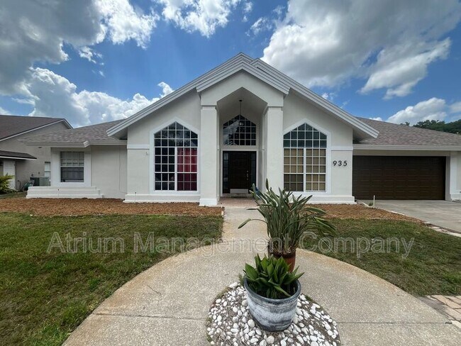Foto del edificio - 935 Shriver Cir