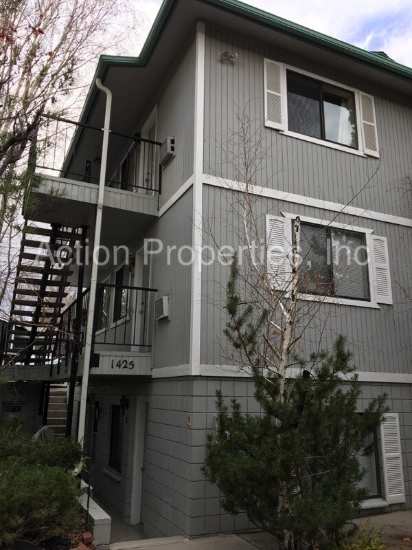 Primary Photo - 1425 N Virginia St