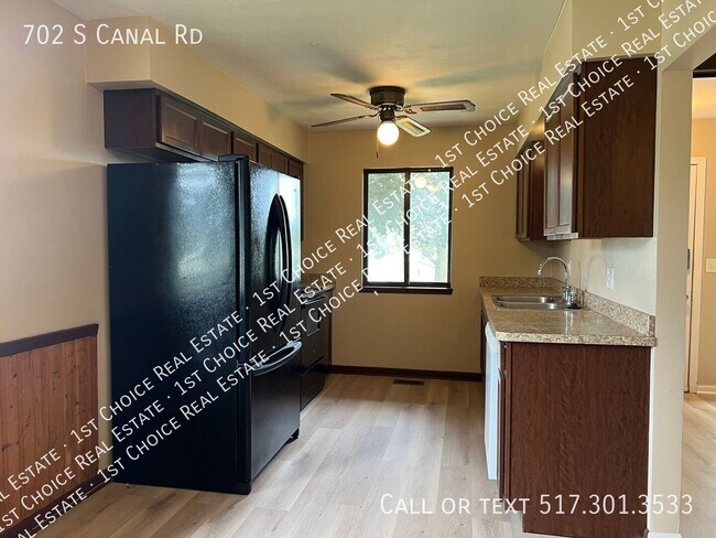 Foto del edificio - 702 S Canal Rd