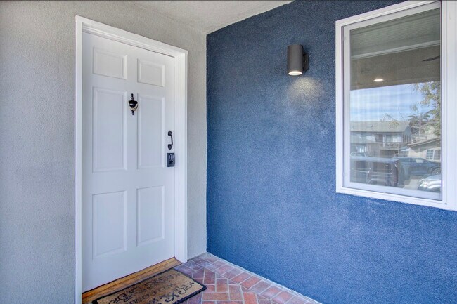 Building Photo - 4080 Sequoia St