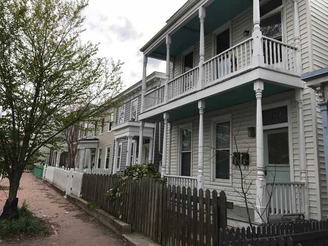 Foto del edificio - 312 S Pine St