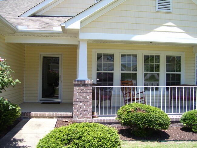 Building Photo - 103 Lightwater Ct
