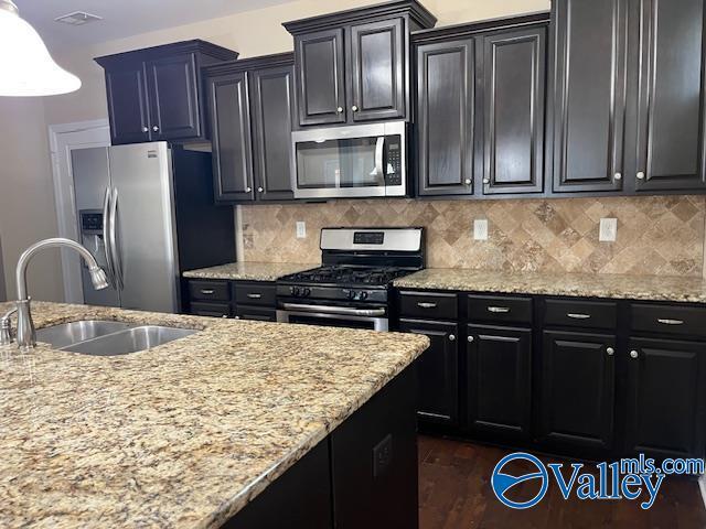 Foto del edificio - 6026 Stonewater Ct