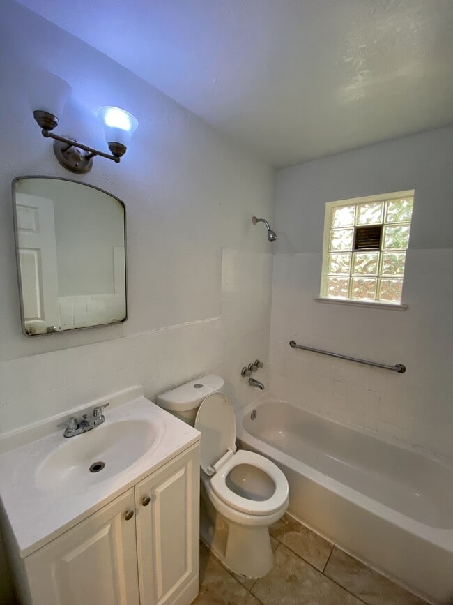 Building Photo - 2627 M.L.K. Jr Blvd