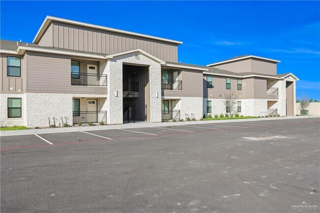 Building Photo - 16 N 23rd St