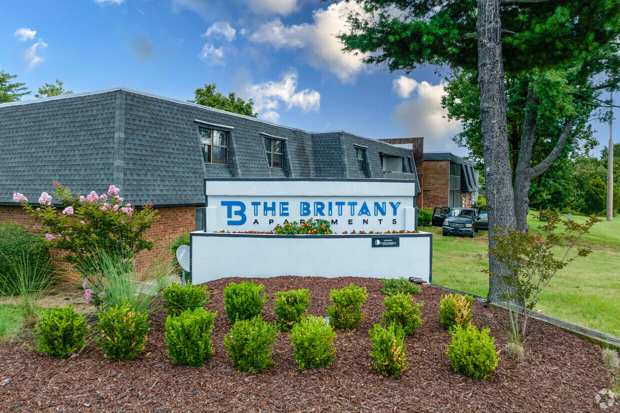 Foto principal - Huffman Mill Townhomes