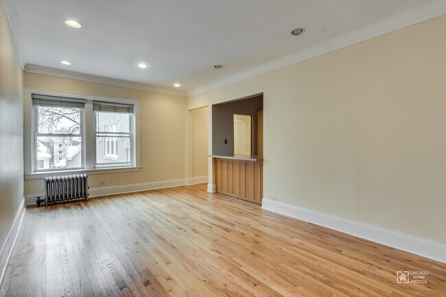 Foto del edificio - 2530 W Argyle St