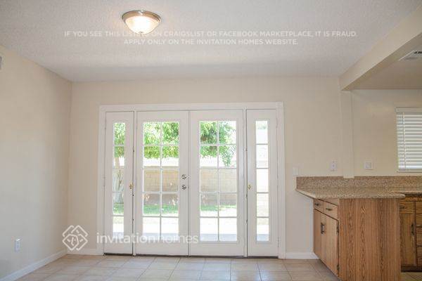 Foto del edificio - 5221 Dresden Pl