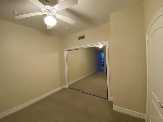 Bedroom Mirrored Wardrobe - 1225 Island Ave