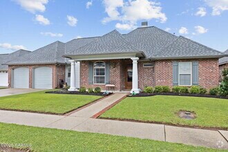 Building Photo - 102 Lockeport Cir