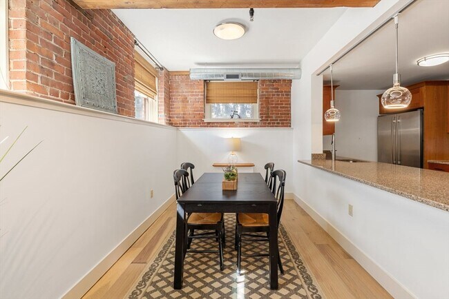 Foto del edificio - 22 Cottage Park Ave