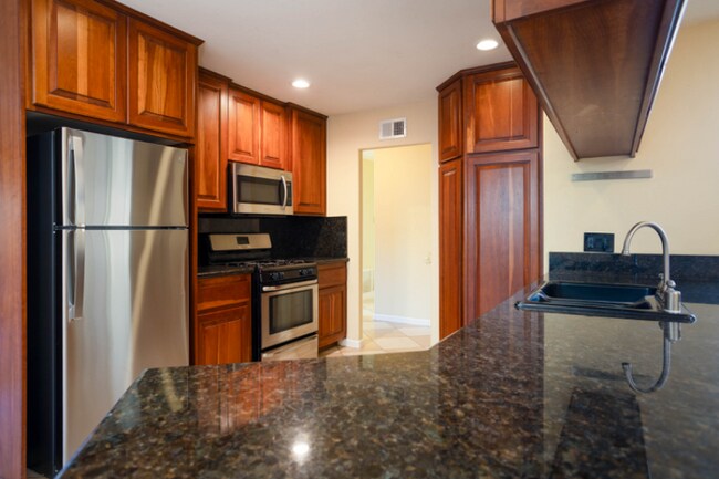 Foto del edificio - 9503 Medina Dr