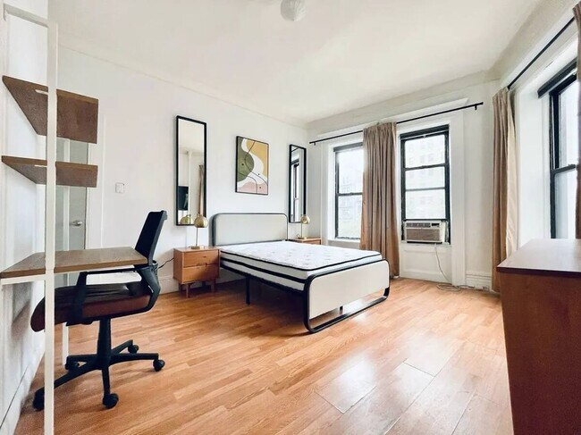 Foto del edificio - Furnished room/NOT APARTMENT