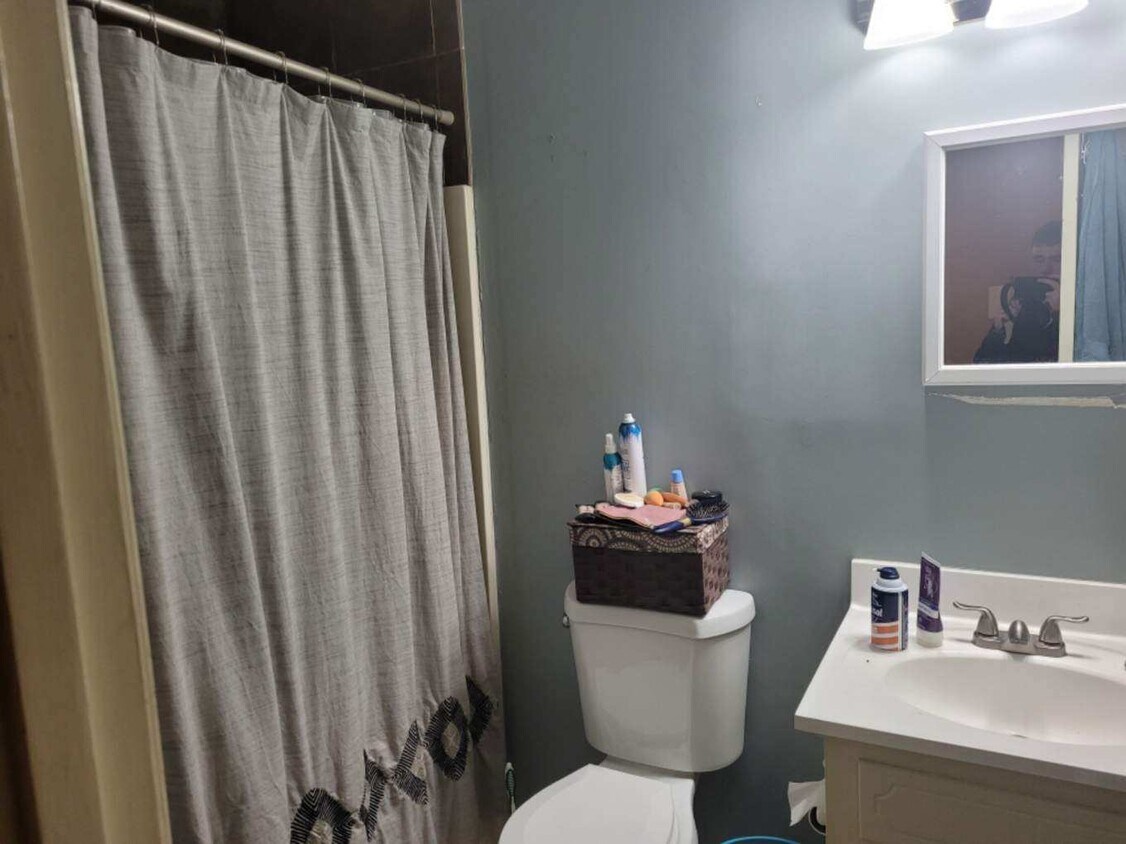 Foto principal - 1132 Holly Hills Dr SW