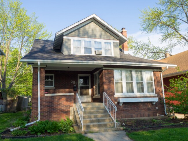 Building Photo - 251 Allen Ave