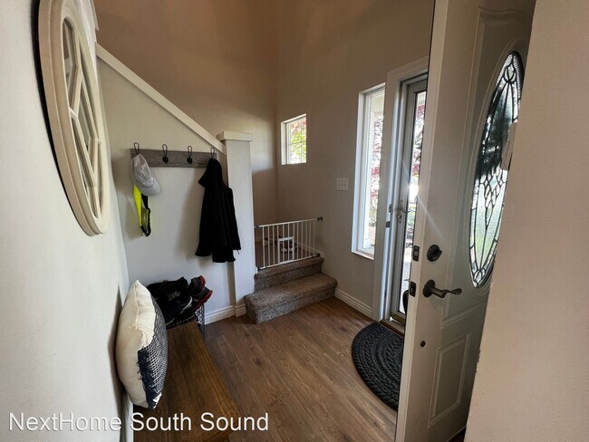 Foto del edificio - 3 br, 2.5 bath House - 2096 Palisade Blvd