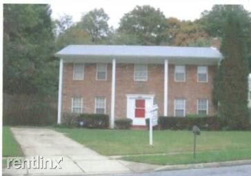 Primary Photo - 3102 Ivy Bridge Rd