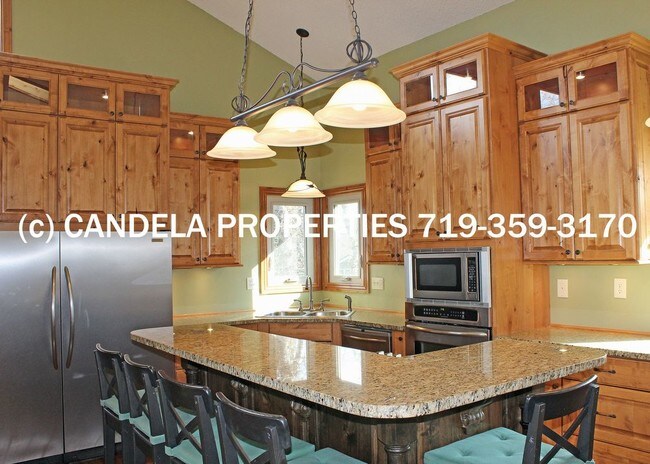 Foto del edificio - FOUR BEDROOM IN BROADMOOR BLUFFS PARK