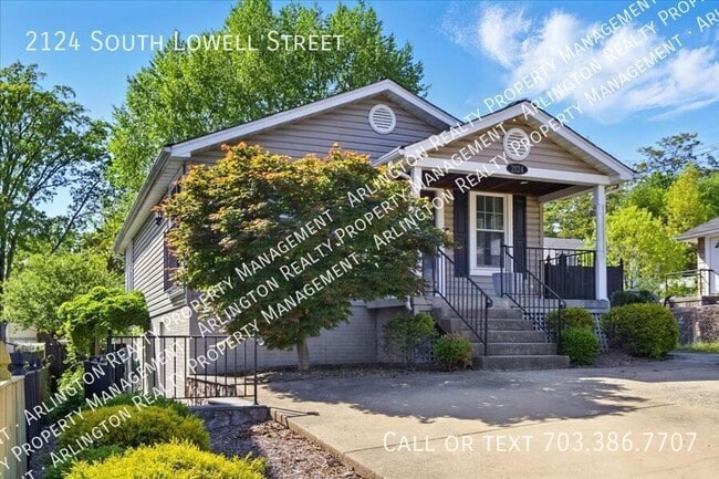 Building Photo - 2124 S Lowell St