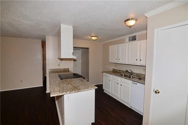Foto del edificio - 556 Hanover Dr