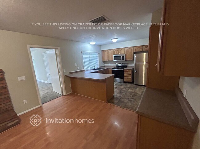Foto del edificio - 6325 W Purdue Ave