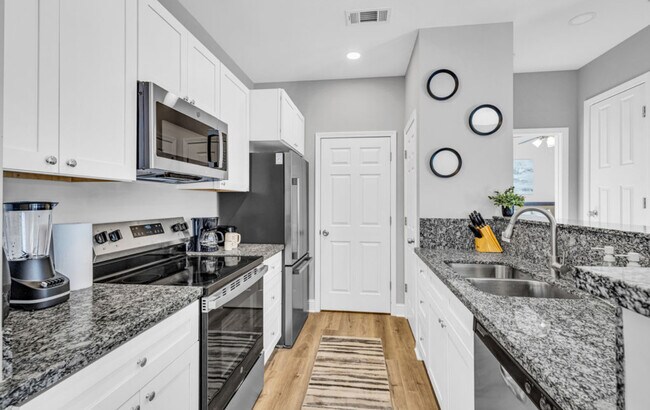 Foto del edificio - 12088 Lamey Brg Rd