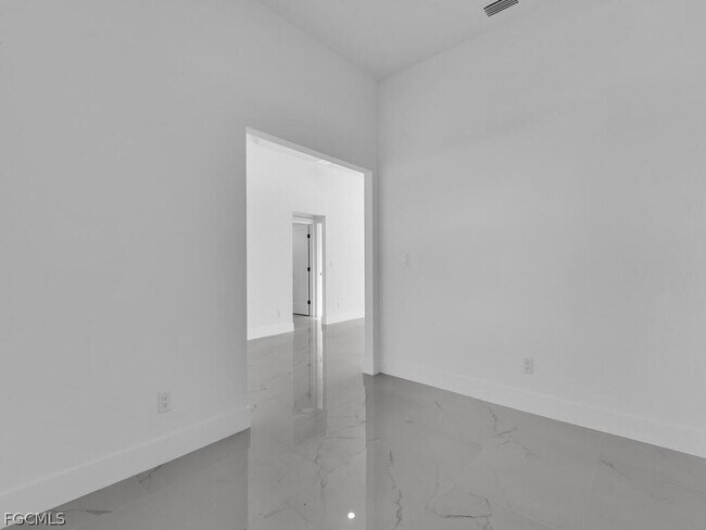 Building Photo - 1839 Lockhaven Ct