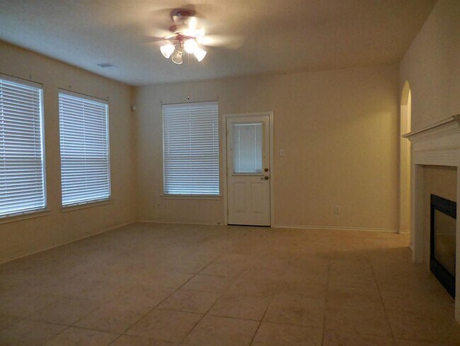 Foto del edificio - 12214 Iris Hollow Way