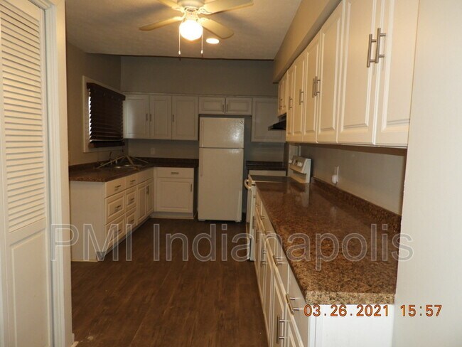 Building Photo - 1510 E Markwood Ave