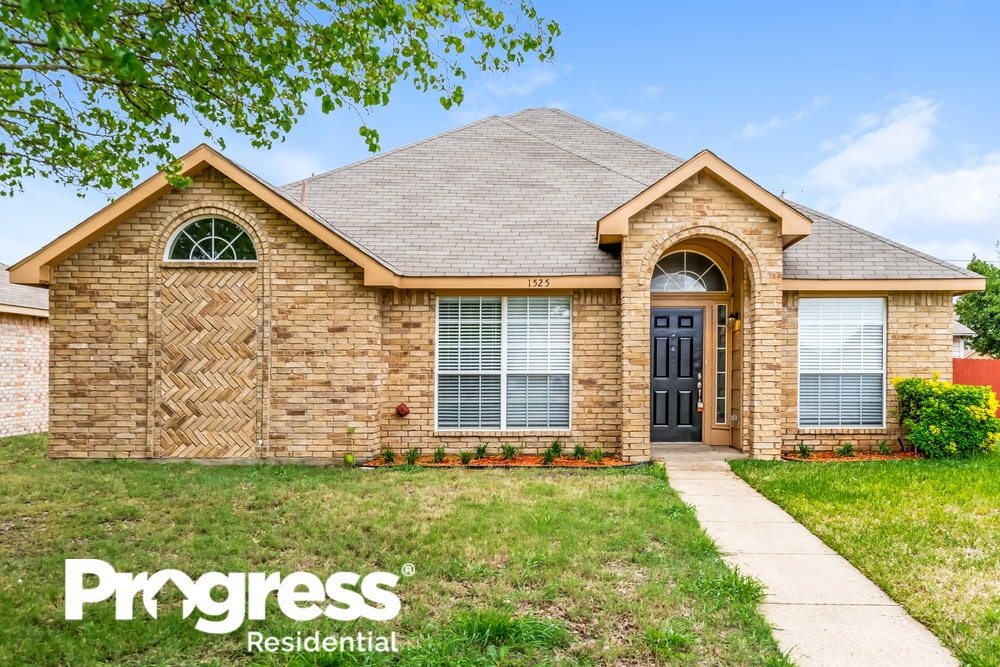 1525 Manitoba Ln, Glenn Heights, TX 75154 House Rental in Glenn