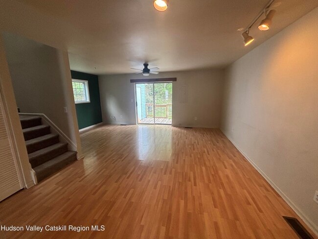 Building Photo - 201 Briarwood Ct