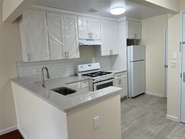 Foto del edificio - 147-07-147-88 88th Ave