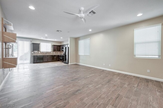 Foto del edificio - 7558 Crooked Branch St