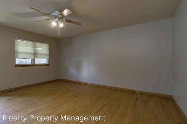 Building Photo - 3 br, 1 bath House - 843 South Link Avenue