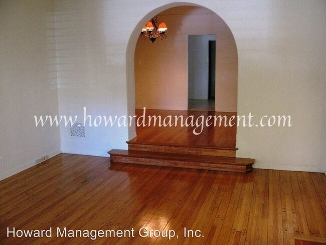 Foto del edificio - 232 N Almont Dr