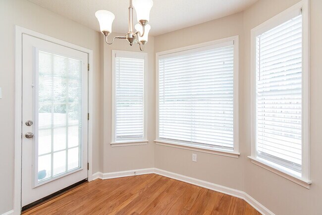 Foto del edificio - 50 Willow Crest Cove