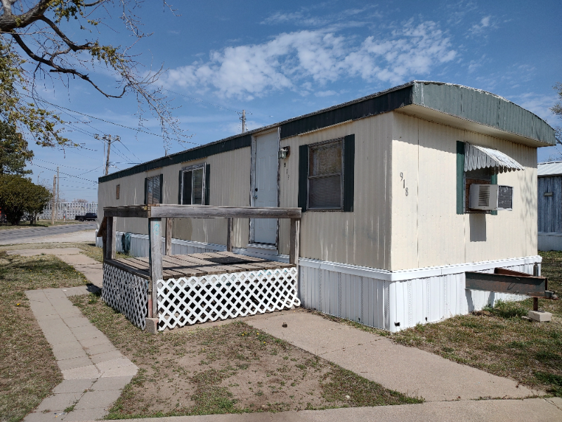 Primary Photo - 918 9th St
