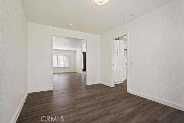 Building Photo - 8062 Woodglen Cir