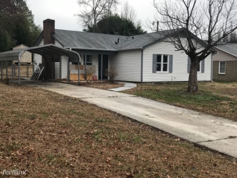 Primary Photo - 803 Pine Ridge Dr