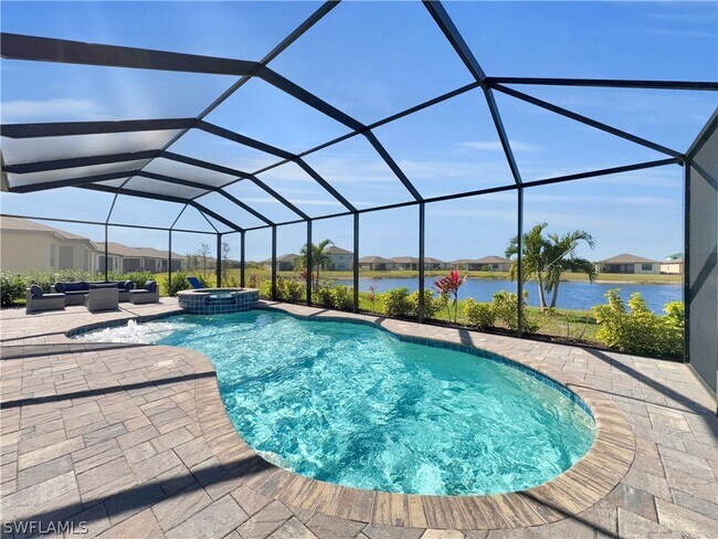 Foto del edificio - 3319 Menores Wy