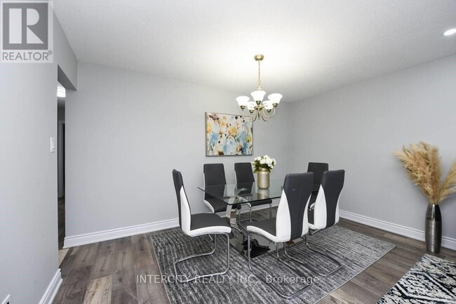 Building Photo - 13 Armbro Ave