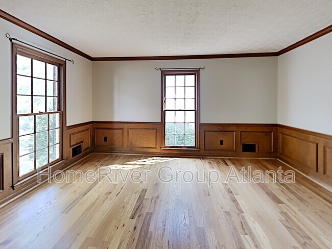 Building Photo - 1216 Wynford Colony S W