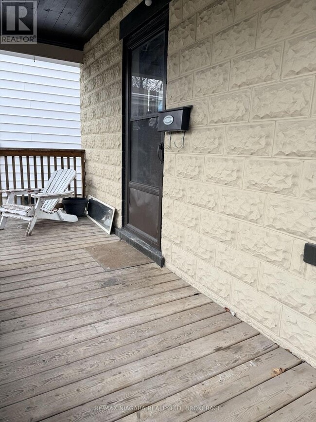 Building Photo - 20 Thomas St