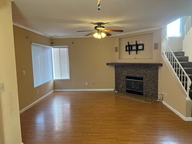 Building Photo - 10719 Holly Meadows Dr
