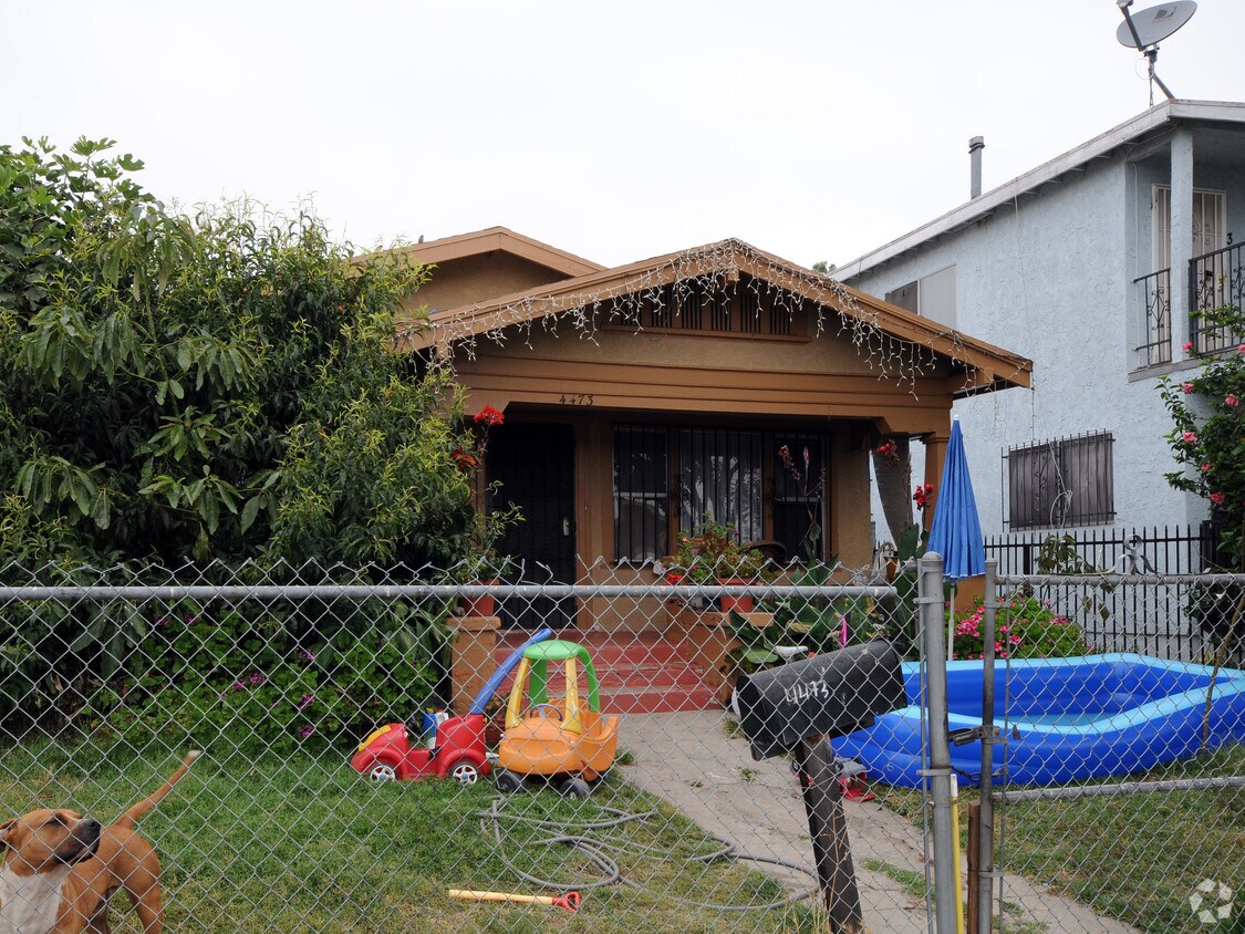 Building Photo - 4473 Mettler St