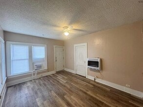 Building Photo - 1205 Austin St